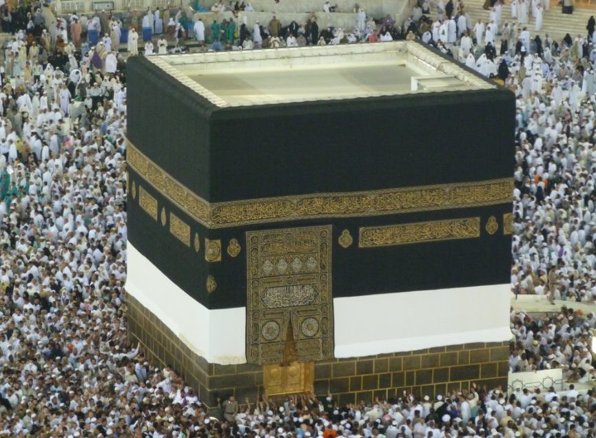 Jemaah Masjid Istiqlal dan Istri Dapat Hadiah Naik Haji dari Menteri Saudi